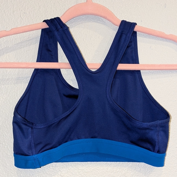 Nike Blue Sports Bra with Snakeskin Print Logo Sz Medium - Picture 2 of 2